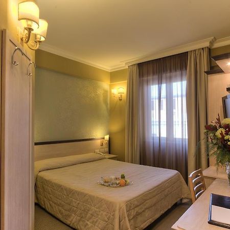 Hotel Galileo Рим Экстерьер фото