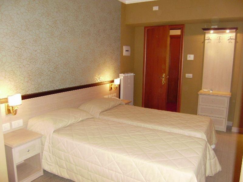 Hotel Galileo Рим Экстерьер фото