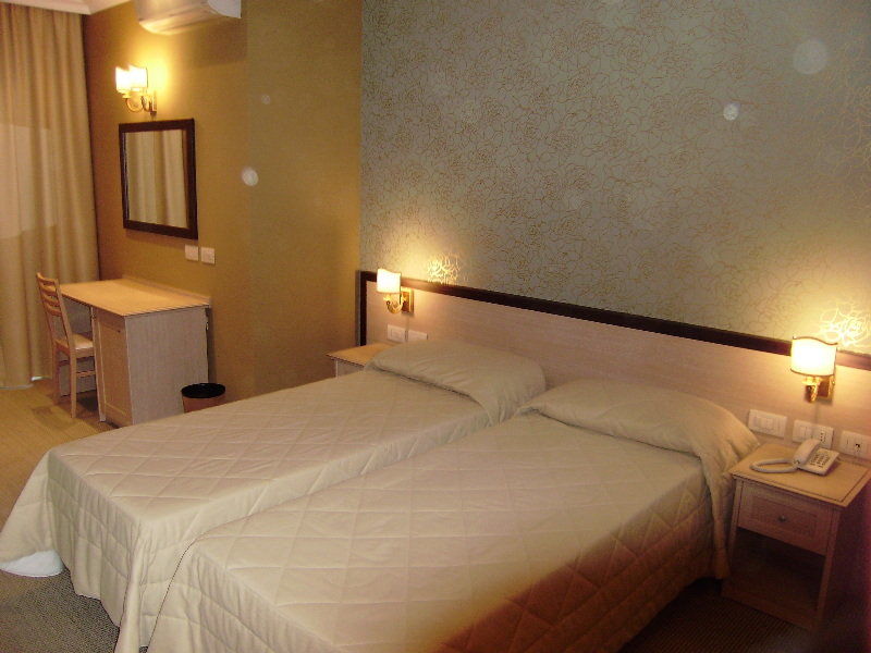 Hotel Galileo Рим Экстерьер фото